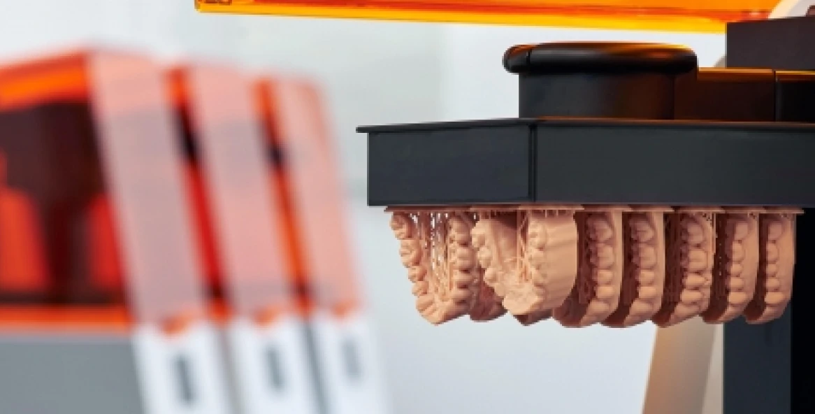 Imprimante 3D dentaire pour la fabrication d'appareils orthodontiques